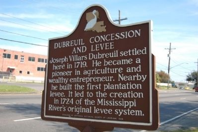 Dubreuil Concession And Levee Marker image. Click for full size.