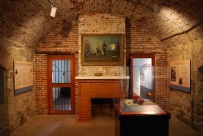 Confinement of Jefferson Davis Marker. Click for full size. Confinement of Jefferson Davis Marker image. Click for full size.