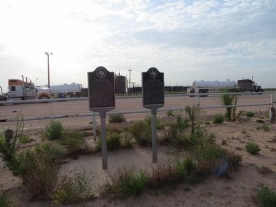 LeGrande Survey of 1833 Marker (on right). Click for full size. LeGrande Survey of 1833 Marker (on right) image. Click for full size.
