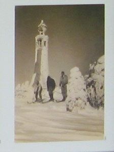 The War Memorial Tower in Winter image. Click for full size.
