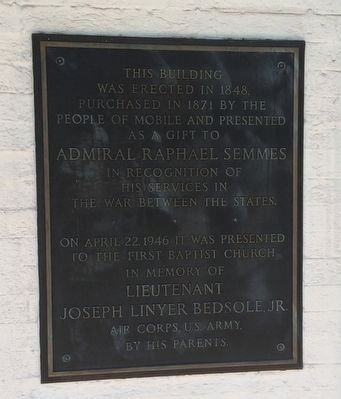 Plaque describing house history. image. Click for full size.