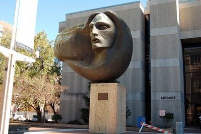 Oliver Pollock Sculpture and Marker image. Click for full size.