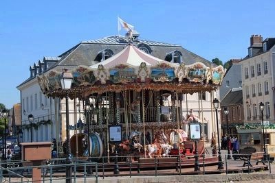 Carrousel � Honfleur image. Click for full size.