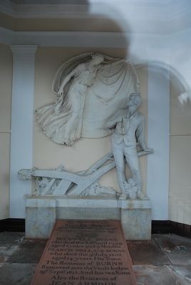 Robert Burns Grave with Sculpture image. Click for full size.