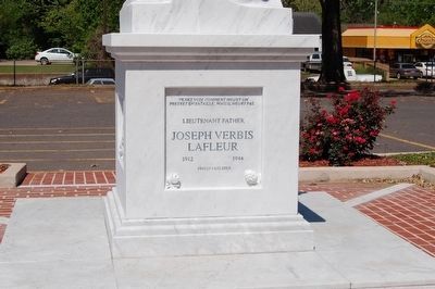 Lt. Fr. Joseph "Verbis" Lafleur Statue image. Click for full size.