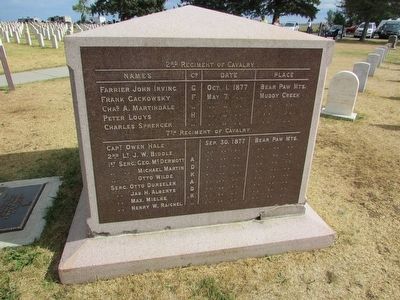 Back of Bear Paw Monument image. Click for full size.