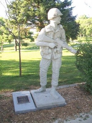 Vietnam Veterans Memorial image. Click for full size.