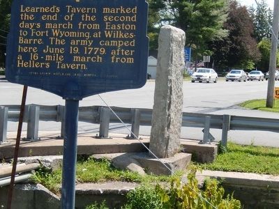Sullivan's March Marker showing the Sullivan Expedition plaque image. Click for full size.