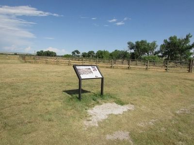 Marker at Fort Laramie image. Click for full size.