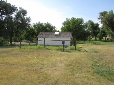 Marker at Fort Laramie image. Click for full size.