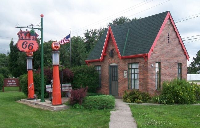 Phillips 66 Gasoline Station and Marker image. Click for full size.
