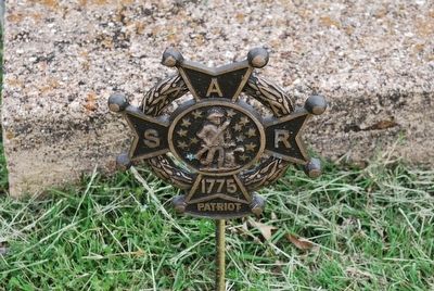 Sons of the American Revolution Cross image. Click for full size.