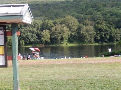 Delaware Water Gap-Smithfield Beach image. Click for full size.