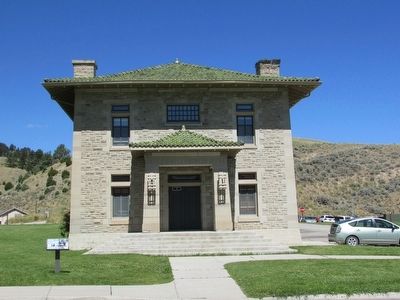 U.S. Corps of Engineers Offices at Fort Yellowstone image. Click for full size.