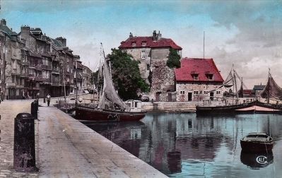 La Lieutenance and Le Vieux Bassin image. Click for full size.