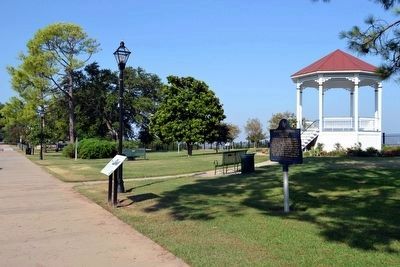 Spanish Colonial Natchez Marker image. Click for full size.