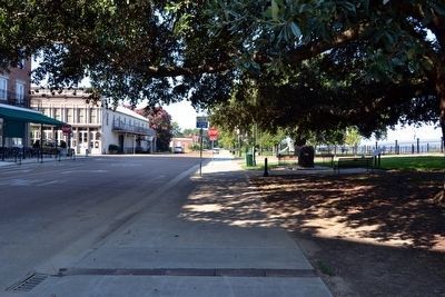 View to Southwest Towards S. Broadway Street image. Click for full size.