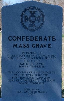Confederate Mass Grave Marker image. Click for full size.