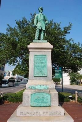 Admiral Raphael Semmes, CSA Monument image. Click for full size.
