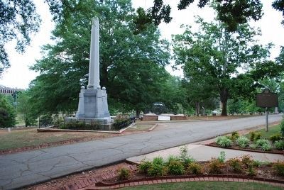 U.D.C. Confederate Soldiers Monument image. Click for full size.