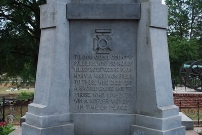 U.D.C. Confederate Soldiers Monument (left) image. Click for full size.