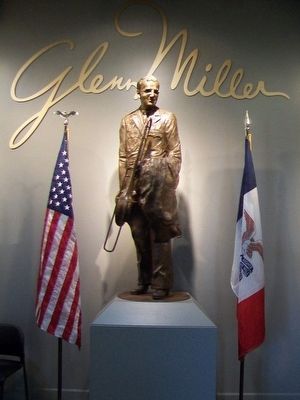 Glenn Miller Statue. Click for full size. Glenn Miller Statue image. Click for full size.
