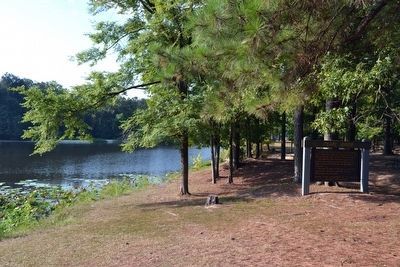 Marker next to the Pearl River. Click for full size. Marker next to the Pearl River image. Click for full size.