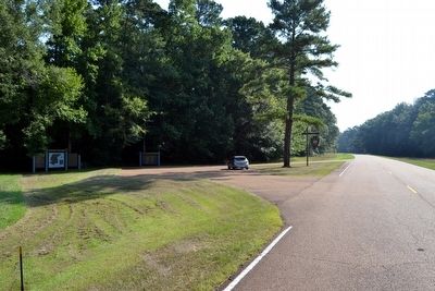 View to Northeast from Natchez Trace Parkway image. Click for full size.