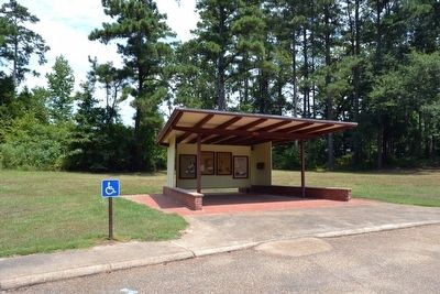 The Natchez Trace Parkway Exhibit Kiosk image. Click for full size.