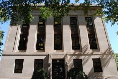 Madison County Court House. Click for full size. Madison County Court House image. Click for full size.