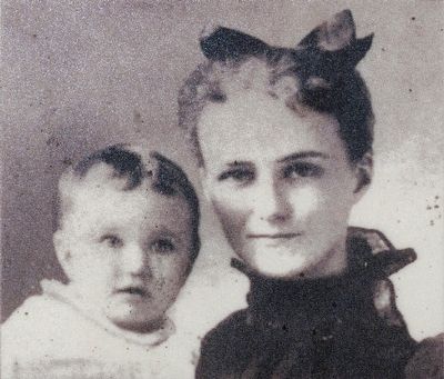 Wallis Simpson and her mother, Alice Montague Warfield image. Click for full size.