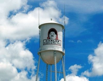 Harlem Ga. Water Tower<br>Honoring Oliver Hardy image. Click for full size.