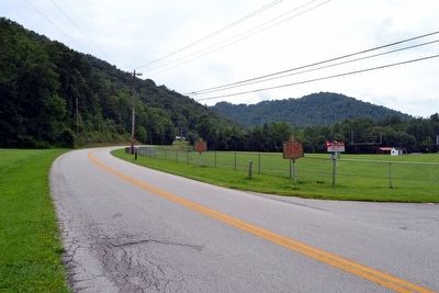 View to Southeast on Highway 66 image. Click for full size.