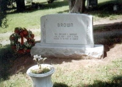 Melvin L. Brown Grave Marker-Monument image. Click for full size.