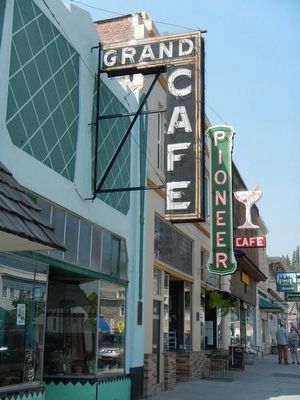 The Grand Cafe Marker image. Click for full size.