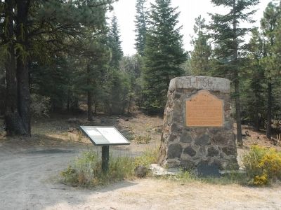 The Applegate Trail Marker image. Click for full size.
