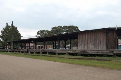Le Parc Du Vieux Depot image. Click for full size.