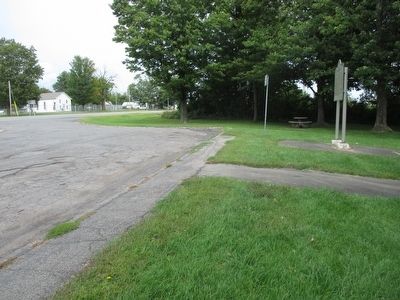 Northward on US 11 at Rest Stop. Click for full size. Northward on US 11 at Rest Stop image. Click for full size.
