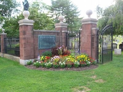Simsbury Civil War Memorial image. Click for full size.