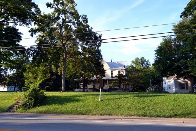 Marker and Site of Home of Gov. Leslie. Click for full size. Marker and Site of Home of Gov. Leslie image. Click for full size.