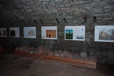 Interpretive Signs describing the History of Bothwell Castle image. Click for full size.