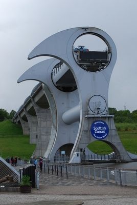 Falkirk Wheel image. Click for full size.