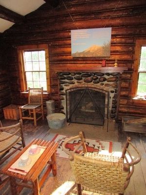 Inside the Maud Noble Cabin image. Click for full size.