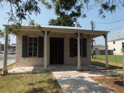 Pioneer Schandua House. Click for full size. Pioneer Schandua House image. Click for full size.