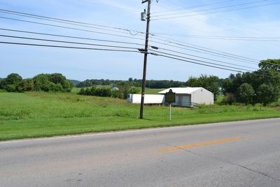 View to Southeast across S. Dixie Highway (US 31W) image. Click for full size.
