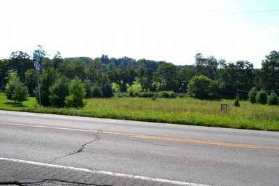 View to West Across S. Dixie Highway (US 31W). Click for full size. View to West Across S. Dixie Highway (US 31W) image. Click for full size.