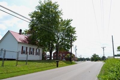 View to South from Hawk Creek Road image. Click for full size.