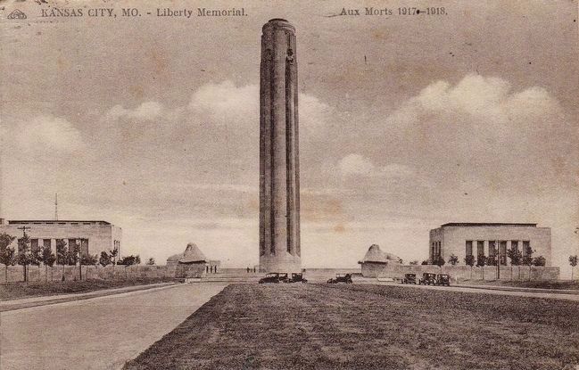 <i>Kansas City, Mo. -- Liberty Memorial</i>. Click for full size. <i>Kansas City, Mo. -- Liberty Memorial</i> image. Click for full size.