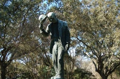 Uncle Jack Statue image. Click for full size.
