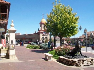 Aleman Court and Marker. Click for full size. Aleman Court and Marker image. Click for full size.